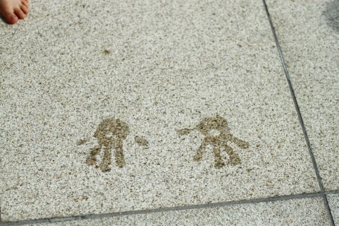赤ちゃんの手形足形スタンプセットは西松屋 100均 インクの安全性や取り方 絵の具 粘土